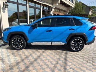 2019 Toyota RAV4 V (XA50), синий, 3100000 рублей, вид 3