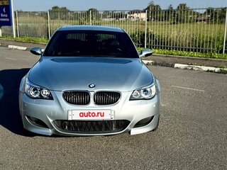 2005 BMW M5 IV (E60/E61), серебристый, 3100000 рублей, вид 5