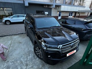 2015 Toyota Land Cruiser 200 Series Рестайлинг 2, чёрный, 5500000 рублей, вид 3