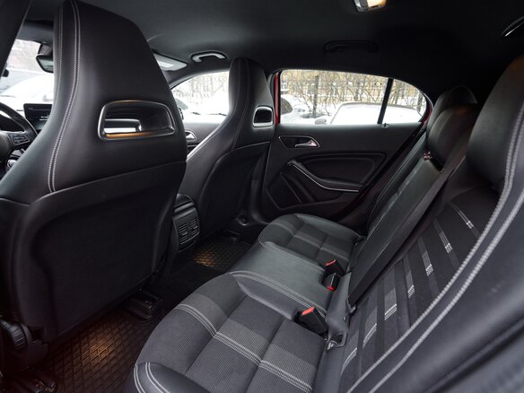 2017 Mercedes-Benz GLA 250 I (X156), красный - вид 16