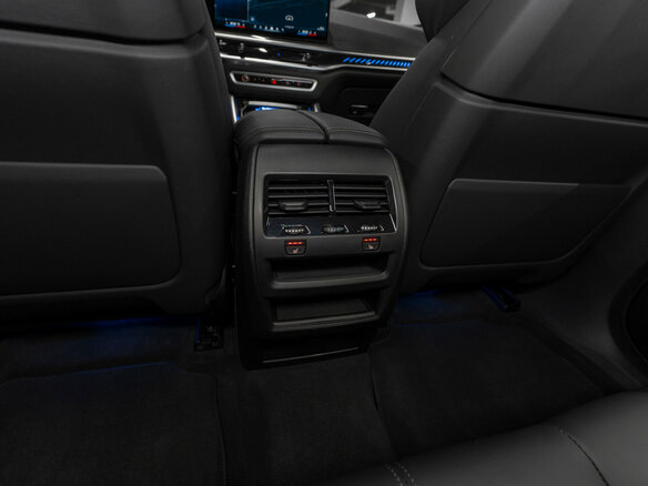 2024 BMW X6 M60i III (G06) Рестайлинг, серый, 17050000 рублей - вид 14