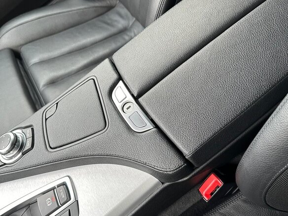 2011 BMW 6 серии 650i III (F06/F13/F12), белый, 3500000 рублей - вид 10