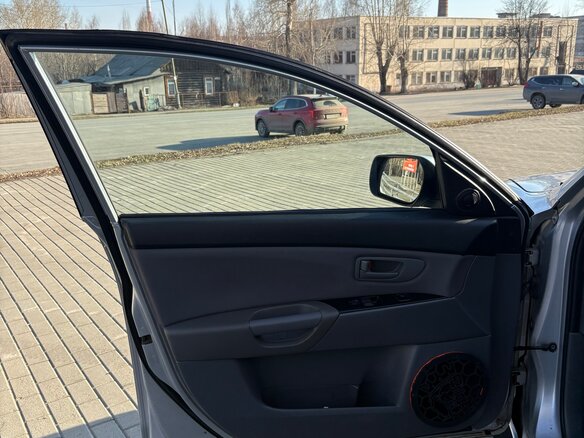 2006 Mazda 3 I (BK) Рестайлинг, серебристый, 430000 рублей - вид 20