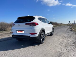 2018 Hyundai Tucson III, белый, 1970000 рублей, вид 4