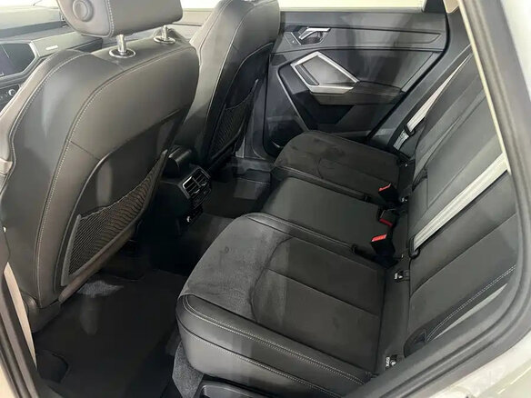 2021 Audi Q3 35 TFSI II (F3), белый, 2650000 рублей - вид 6