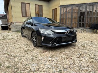 2014 Toyota Camry VII (XV50), чёрный, 1600000 рублей, вид 3
