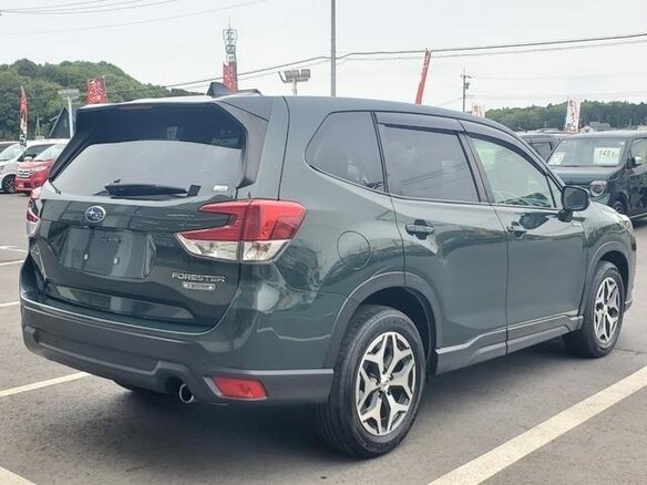 2023 Subaru Forester V Рестайлинг, зелёный, 2350000 рублей - вид 4