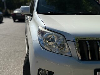 2011 Toyota Land Cruiser Prado 150 Series, белый, 2700000 рублей, вид 3