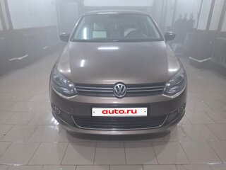2014 Volkswagen Polo V, коричневый, 900000 рублей, вид 3