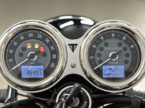 2022 Triumph Bonneville T120, зелёный, 947000 рублей - вид 8