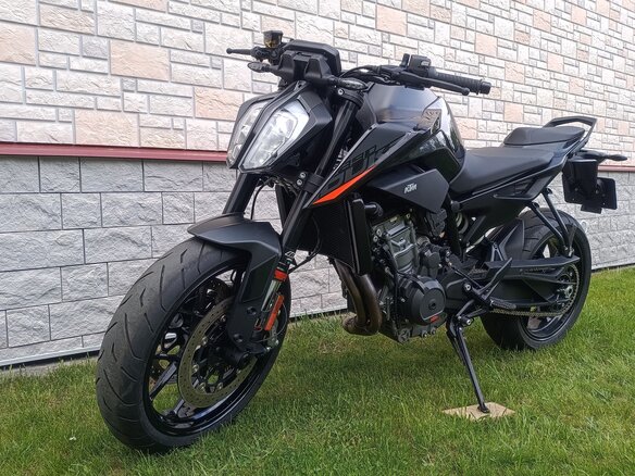 2021 KTM 890 Duke, чёрный, 799000 рублей
