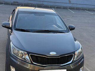2013 Kia Rio 4-speed III, серый, 750000 рублей, вид 3