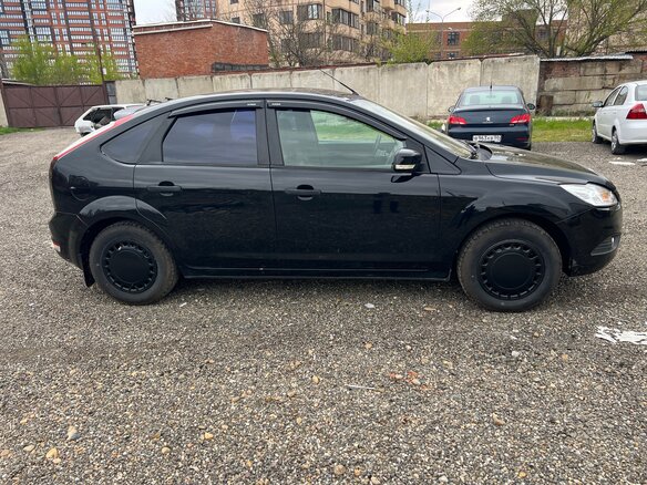 2010 Ford Focus II Рестайлинг, чёрный, 599000 рублей - вид 4
