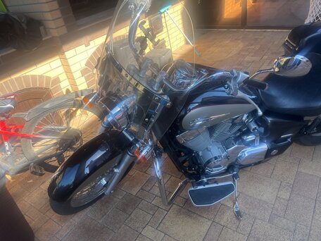 2011 Honda Shadow 750, серебристый, 650000 рублей, вид 3