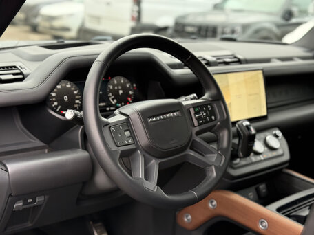2023 Land Rover Defender 110 II, коричневый, 9190000 рублей, вид 5