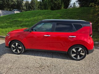 2019 Kia Soul III, красный, 1825000 рублей, вид 4
