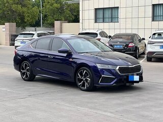 2022 Skoda Octavia IV (A8), синий, 1810000 рублей, вид 1