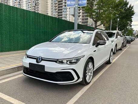 Volkswagen Golf VIII