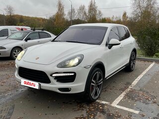 2013 Porsche Cayenne Turbo II (958), белый, 4400000 рублей, вид 1