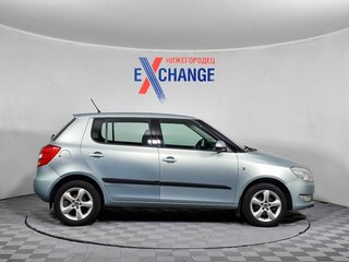 2011 Skoda Fabia II Рестайлинг, зелёный, 749000 рублей, вид 4