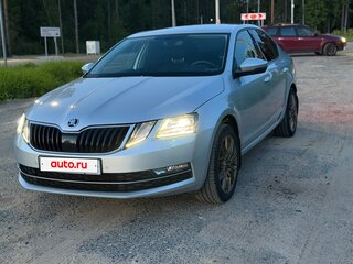 2017 Skoda Octavia III (A7) Рестайлинг, серебристый, 1900000 рублей, вид 2