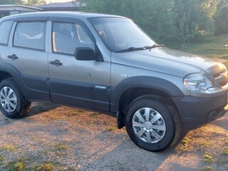 2011 Chevrolet Niva I Рестайлинг, коричневый, 590000 рублей, вид 4