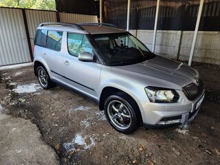 2015 Skoda Yeti I Рестайлинг, серебристый, 1150000 рублей, вид 4
