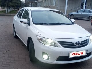 2013 Toyota Corolla X (E140, E150) Рестайлинг, белый, 1150000 рублей, вид 3