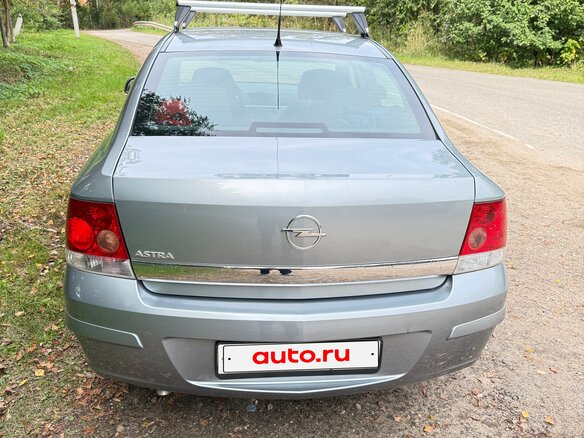 2013 Opel Astra H Рестайлинг, серый, 1250000 рублей - вид 3