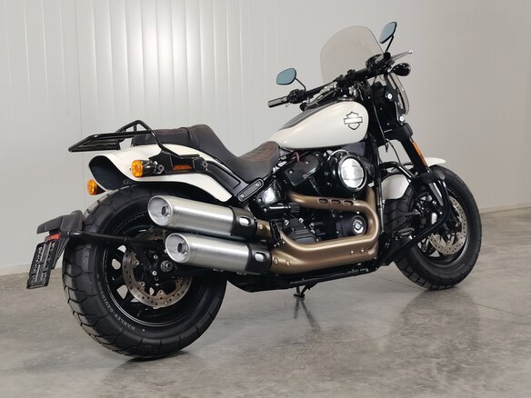2018 Harley-Davidson Fat Bob, белый, 1449000 рублей - вид 7