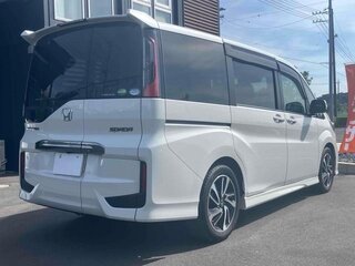 2020 Honda Stepwgn Spada V Рестайлинг, белый, 1810000 рублей, вид 5