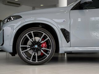 2026 BMW X5 30d IV (G05/G18) Рестайлинг, серый, 15100000 рублей, вид 4