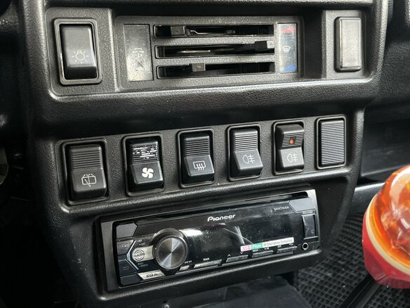 2013 Lada (ВАЗ) 2131 (4x4) 213105 I, серебристый, 361000 рублей - вид 16
