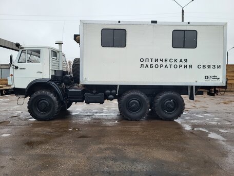 1999 КамАЗ 4310, белый, 2950000 рублей, вид 2