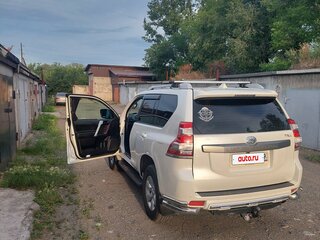 2013 Toyota Land Cruiser Prado 4-speed 150 Series Рестайлинг 1, белый, 3450000 рублей, вид 2