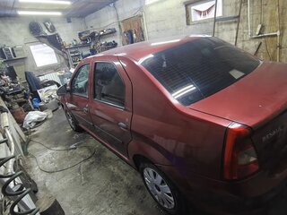 2010 Renault Logan I Рестайлинг, красный, 300000 рублей, вид 2