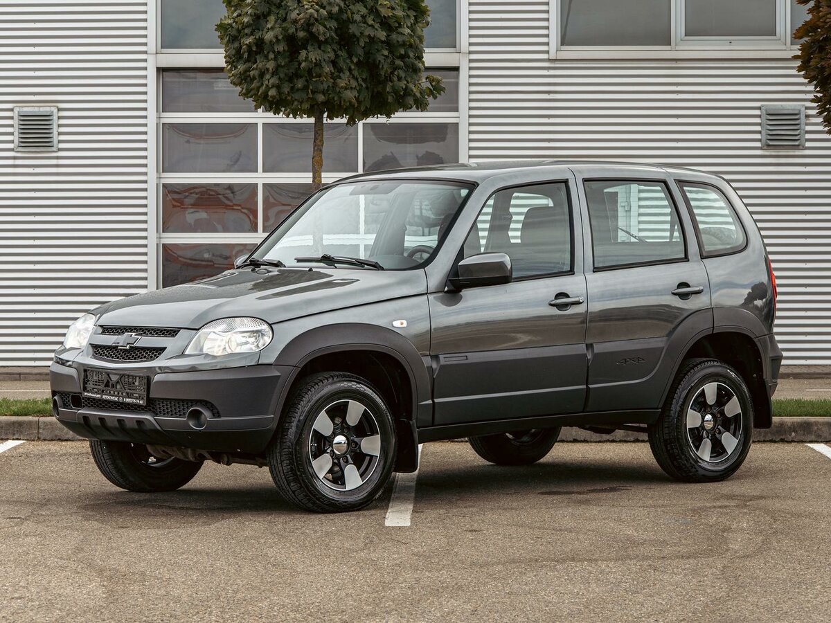 Открыть фотографии: Chevrolet Niva I Рестайлинг
