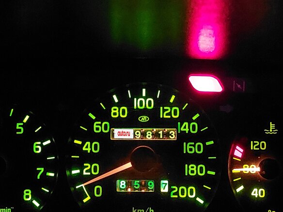2004 ГАЗ 31105 «Волга», серебристый, 300000 рублей - вид 12