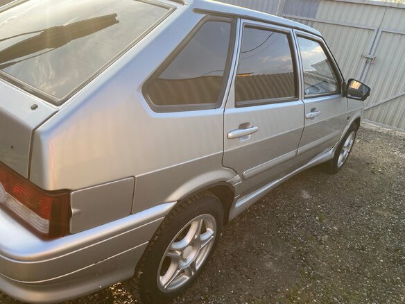 2005 Lada (ВАЗ) 2114, серебристый, 250000 рублей - вид 2