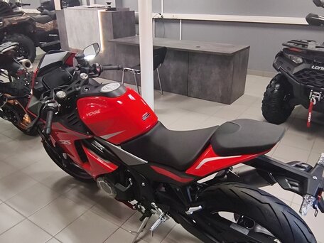 2026 Voge 525RR, красный, 577000 рублей, вид 5
