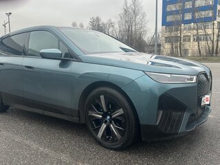 2021 BMW iX xDrive40 I (I20), синий, 6500000 рублей, вид 3