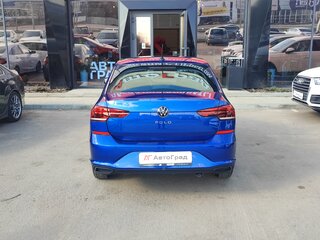 2021 Volkswagen Polo VI, синий, 1380000 рублей, вид 5