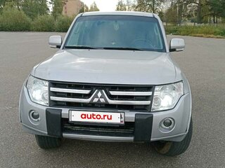 2011 Mitsubishi Pajero IV, серебристый, 1400000 рублей, вид 1