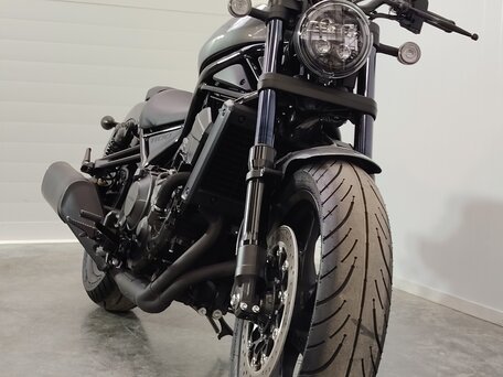 2023 Honda CMX 1100 Rebel, серый, 999000 рублей, вид 3
