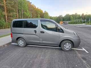 2016 Nissan NV200, серый, 1300000 рублей, вид 2