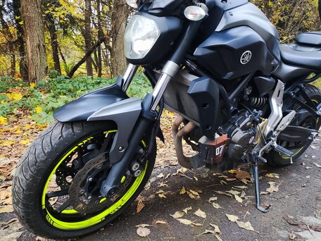2016 Yamaha MT-07 (FZ-07), серый, 670000 рублей, вид 3