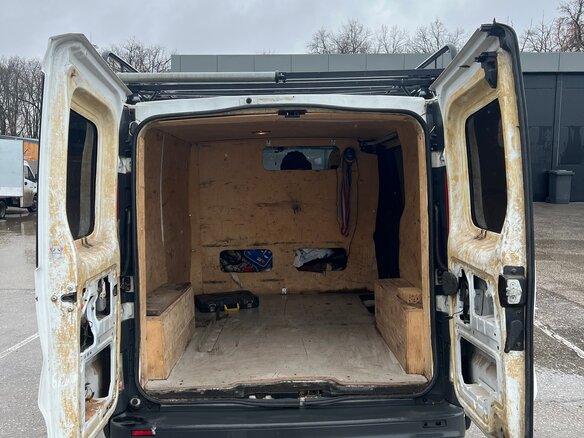 2009 Renault Trafic, белый, 1100000 рублей - вид 9