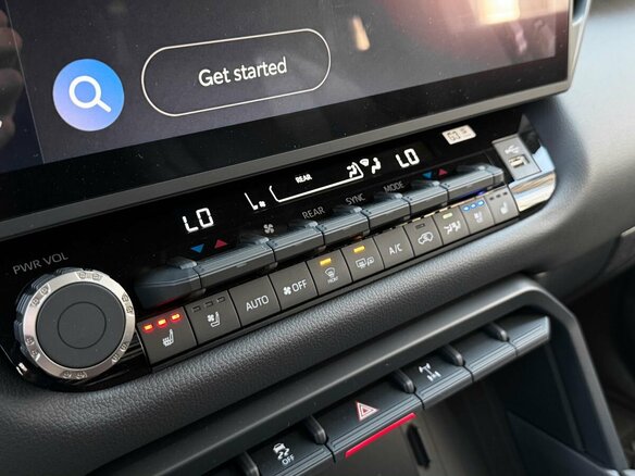 2025 Toyota Sequoia III, белый, 14990000 рублей - вид 23