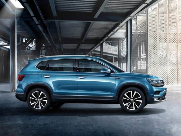 2022 Volkswagen Tharu I, голубой, 1750000 рублей - вид 1