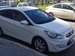 2011 Hyundai Solaris I, белый, 700000 рублей, вид 1